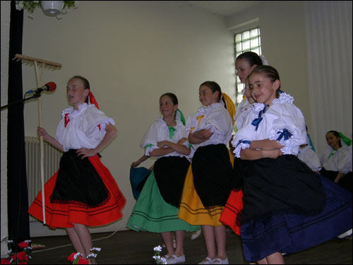Breinka je bertotovsk, detsk, folklrny sbor, ktor vznikol pred 2 rokmi